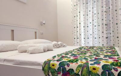 Camera Tripla con Bagno in Comune