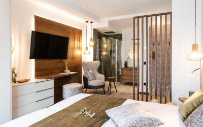 Appartamento Deluxe con Vasca Idromassaggio e Vista Lago