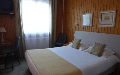 Chambre Double ou Lits Jumeaux Chambre Double ou Lits Jumeaux
