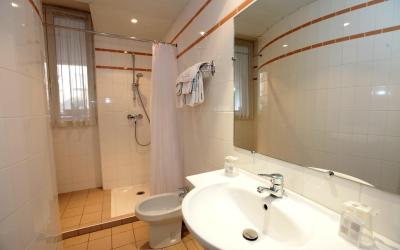 Chambre Double ou Lits Jumeaux