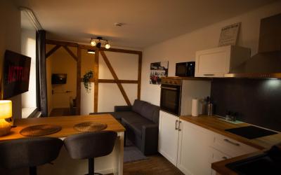 Deluxe Studio