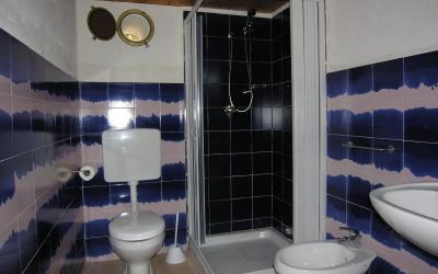 Cottage su 2 Livelli con Terrazza e Vista Mare