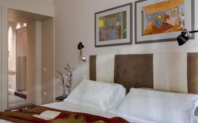 Camera Ampia Matrimoniale/Doppia con Letti Singoli con Vista Cittu00e0