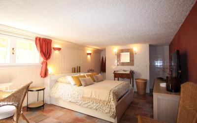 Chambre Double avec Salle de Bains Privative Chambre Double avec Salle de Bains Privative