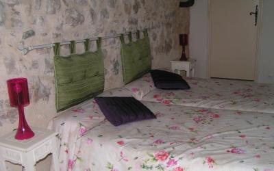 Chambre Double ou Lits Jumeaux avec Terrasse Chambre Double ou Lits Jumeaux avec Terrasse