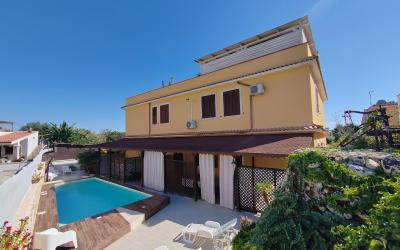 Appartamento con 2 Camere da Letto