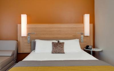 Chambre Lit King-Size Privilu00e8ge avec Canapu00e9-Lit