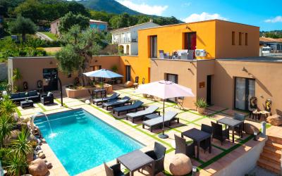 Chambre Double - Vue sur Piscine