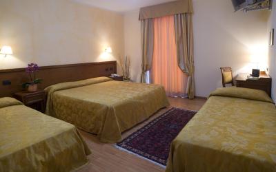 Camera Quadrupla (4 Adulti)