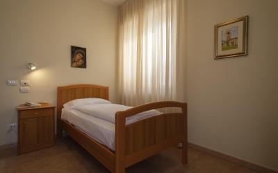 Camera Singola Superior