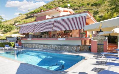 Casa Vacanze con 4 Camere da Letto