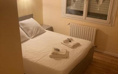 Chambre Double avec Toilettes Communes