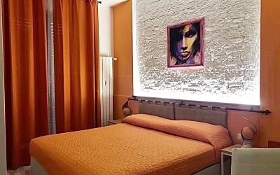 Camera Doppia con Letti Singoli con Bagno Privato 