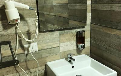 Camera Doppia con Letti Singoli