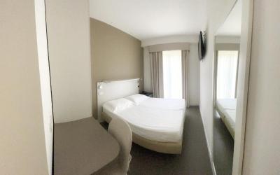 Camera Matrimoniale/Doppia con Letti Singoli