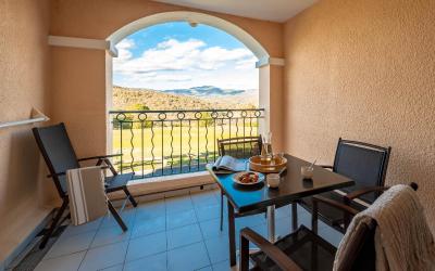 Studio avec lit en alcu00f4ve et terrasse (4 personnes)