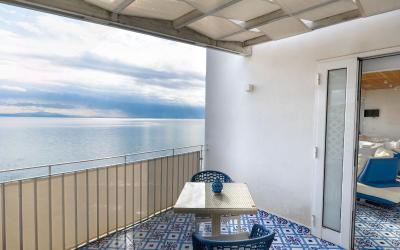  Suite con Terrazza eu00a0Vista Mare