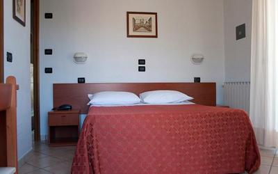 Camera Matrimoniale/Doppia con Letti Singoli