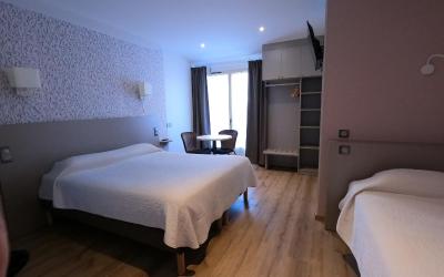 Chambre Triple - Accessible aux Personnes u00e0 Mobilitu00e9 Ru00e9duite