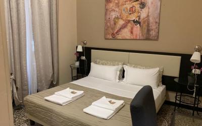 Camera Matrimoniale/Doppia con Letti Singoli con Bagno Privato