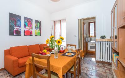 Appartamento con 2 Camere da Letto Appartamento con 2 Camere da Letto