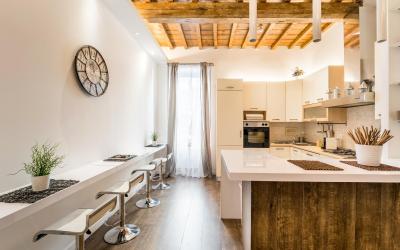 Appartamento con 3 Camere da Letto Appartamento con 3 Camere da Letto