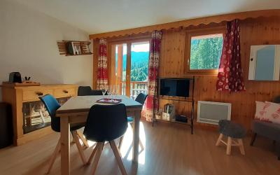 Two-Bedroom Apartment with Mountain and River View