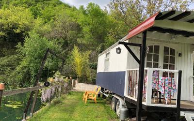 Caravane en Bois (2-3 Personnes) Caravane en Bois (2-3 Personnes)