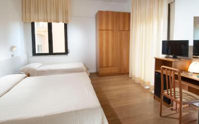 Camera Tripla Comfort