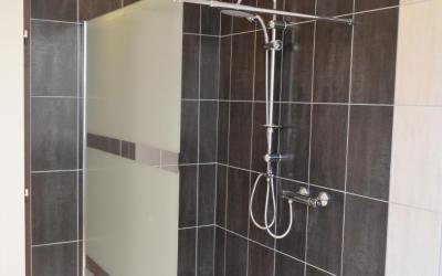 Chambre familiale (2u00a0adultes + 2 enfants)u00a0-u00a0Accu00e8s par escalier uniquement