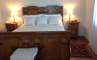 Camera Matrimoniale con Vista Piscina