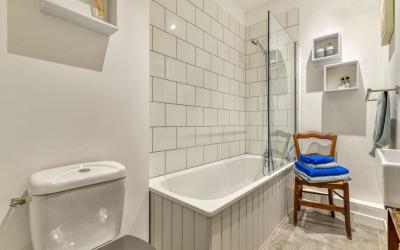 Chambre Lits Jumeaux avec Salle de Bains