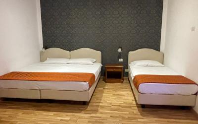 Camera Quadrupla Deluxe