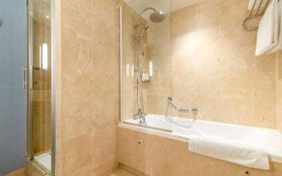 Suite Lit King-Size avec Balcon - Vue sur Mer Suite Lit King-Size avec Balcon - Vue sur Mer