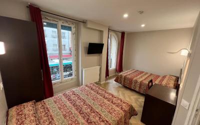 Chambre Familiale avec Douche 