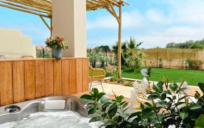 Hu00e9bergement La Villa de la Presqu'u00eele avec Jacuzzi Privu00e9 et Accu00e8s au Centre de Bien-u00catre Hu00e9bergement La Villa de la Presqu'u00eele avec Jacuzzi Privu00e9 et Accu00e8s au Centre de Bien-u00catre