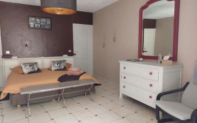 Chambre Lit King-Size - Vue sur Jardin Chambre Lit King-Size - Vue sur Jardin