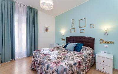 Camera Tripla Deluxe 