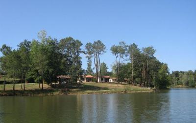 Bungalow Familial Bungalow Familial