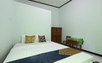 Kamar Double dengan Kamar Mandi Pribadi Kamar Double dengan Kamar Mandi Pribadi