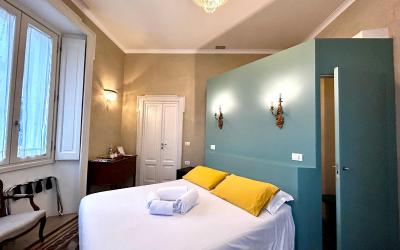 Camera Matrimoniale con Vista Lago