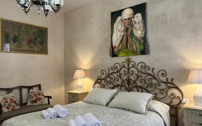 Camera Matrimoniale con Bagno Privato