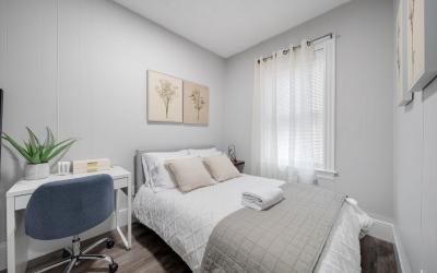 Double Room with Shared Bathroom