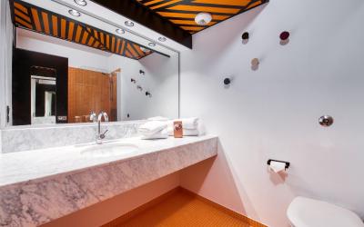 Studio Deluxe Studio Deluxe