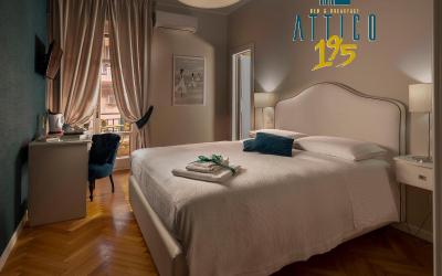 Camera Matrimoniale Deluxe con Balcone e Vista Mare