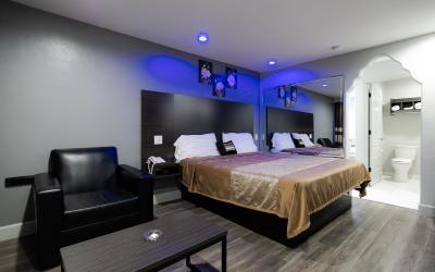 King Room with Spa Bath