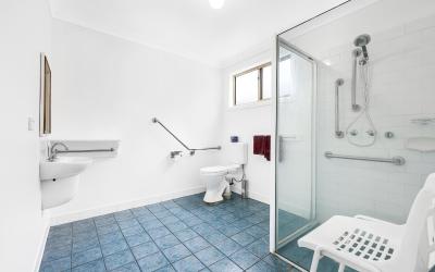 Queen Room - Disability Access