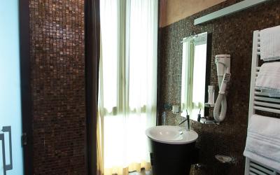 Suite con Vista Lago e Vasca Idromassaggio 