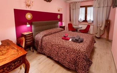 Camera Matrimoniale con Bagno Privato