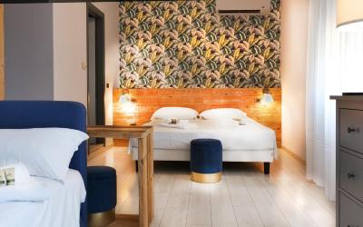 Camera Tripla Standard